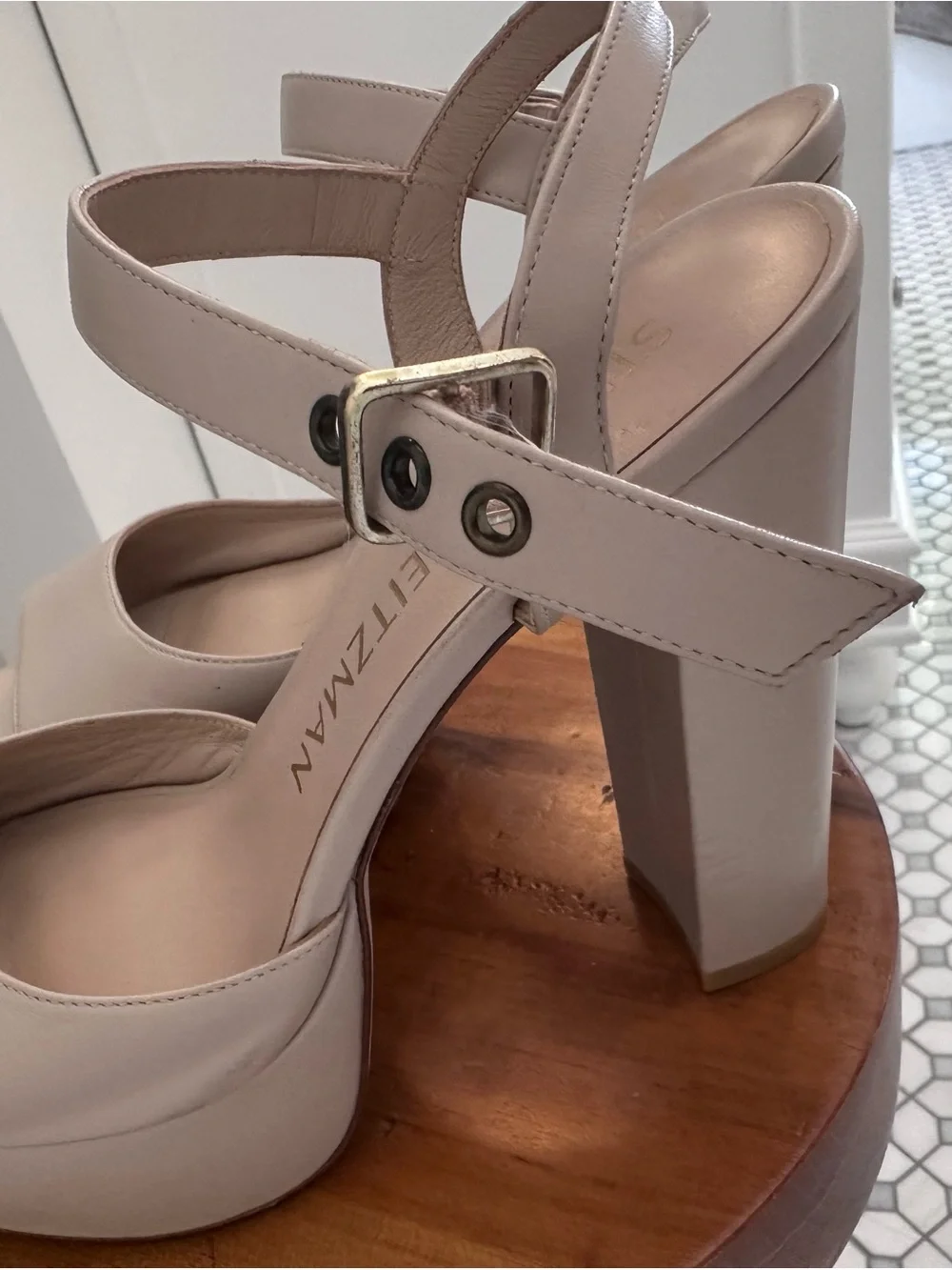 Stuart Weitzman elegant nude
